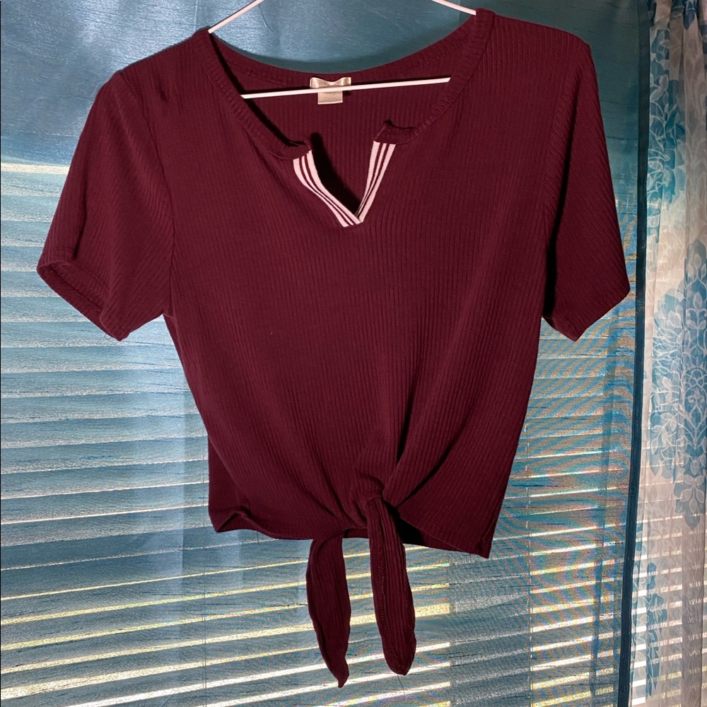 Burgundy Tie Up Crop Top Women’s Size L